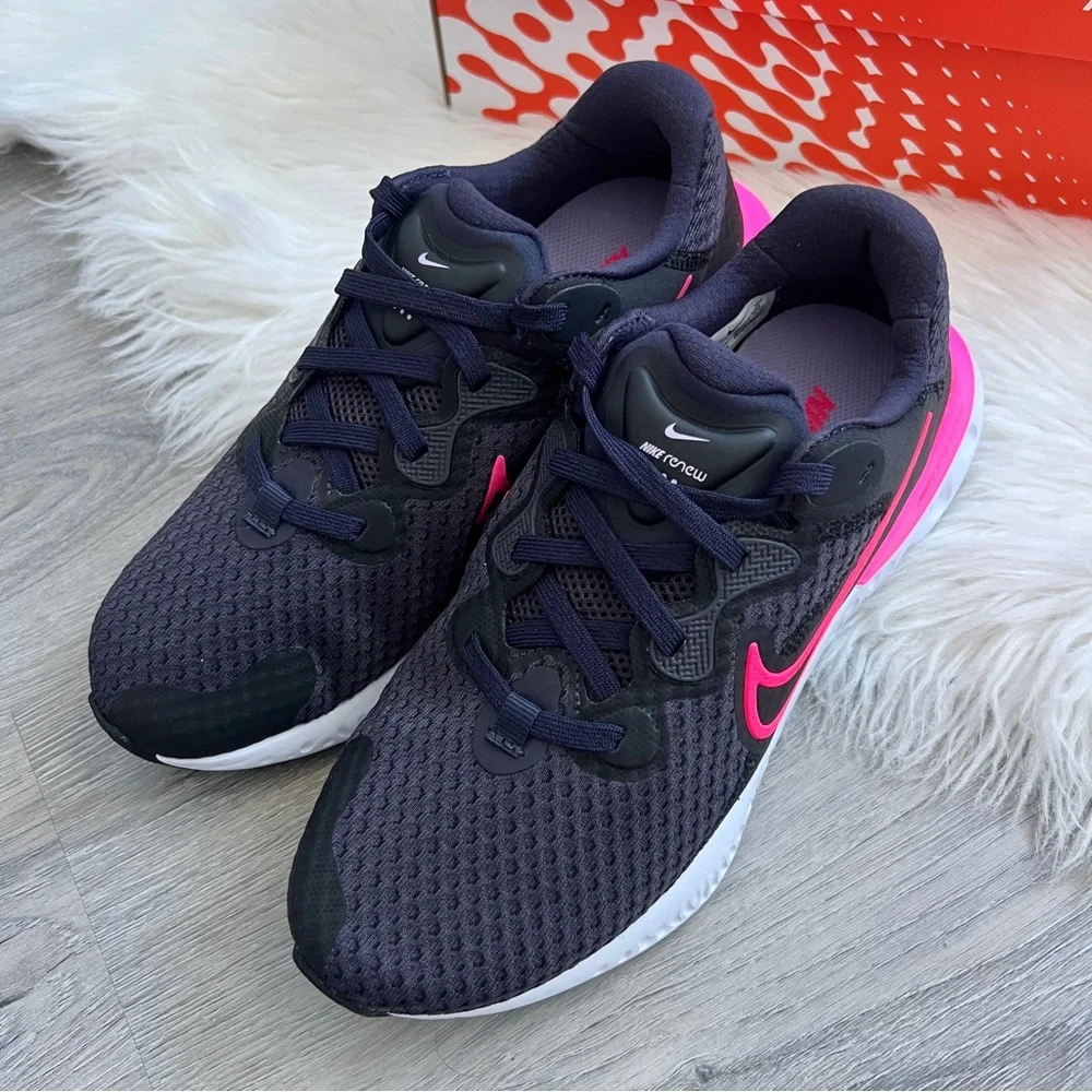 NWT Nike Renew Run 2 Women’s Shoes - Picture 2 of 9